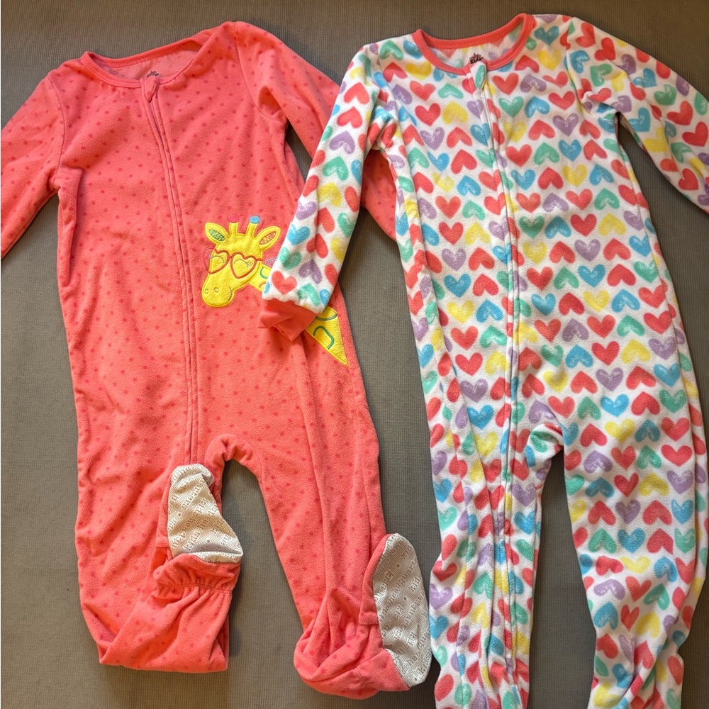 Kids Headquarters Pink Giraffe and Multicolor Heart Footies pajamas 4T